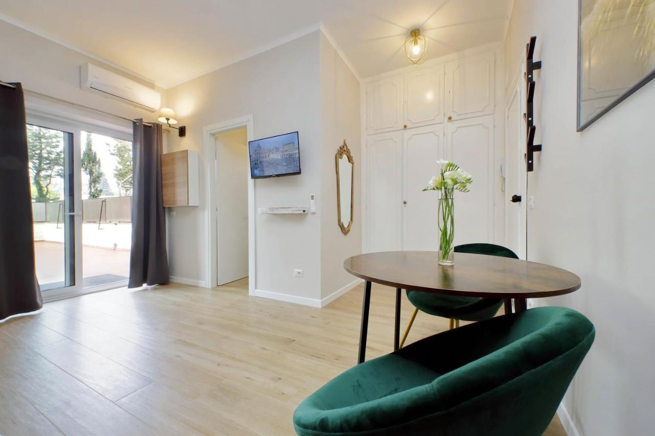 Aurelia Antica Terrace Apt Free Pool And Parking Roma Exterior foto