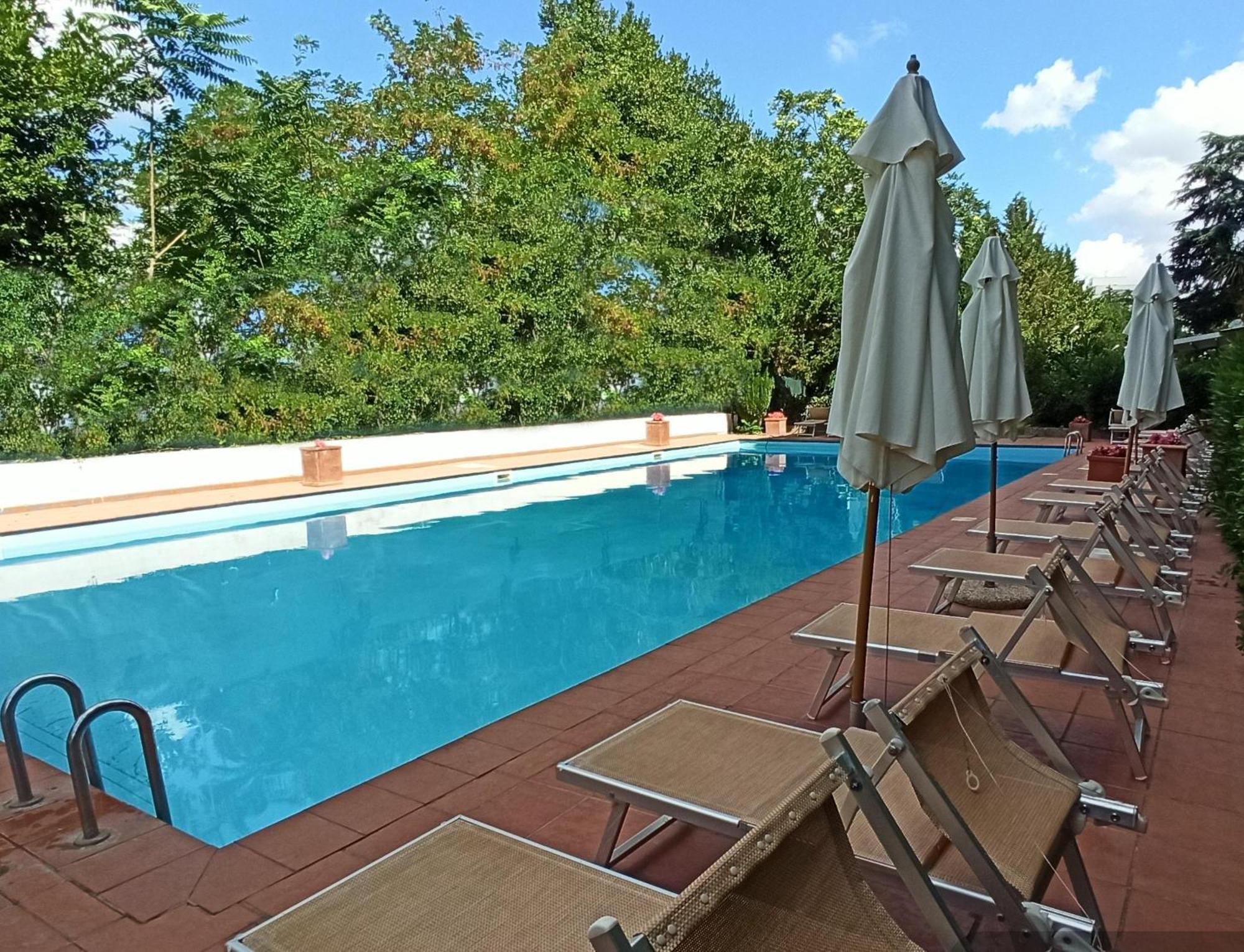 Aurelia Antica Terrace Apt Free Pool And Parking Roma Exterior foto